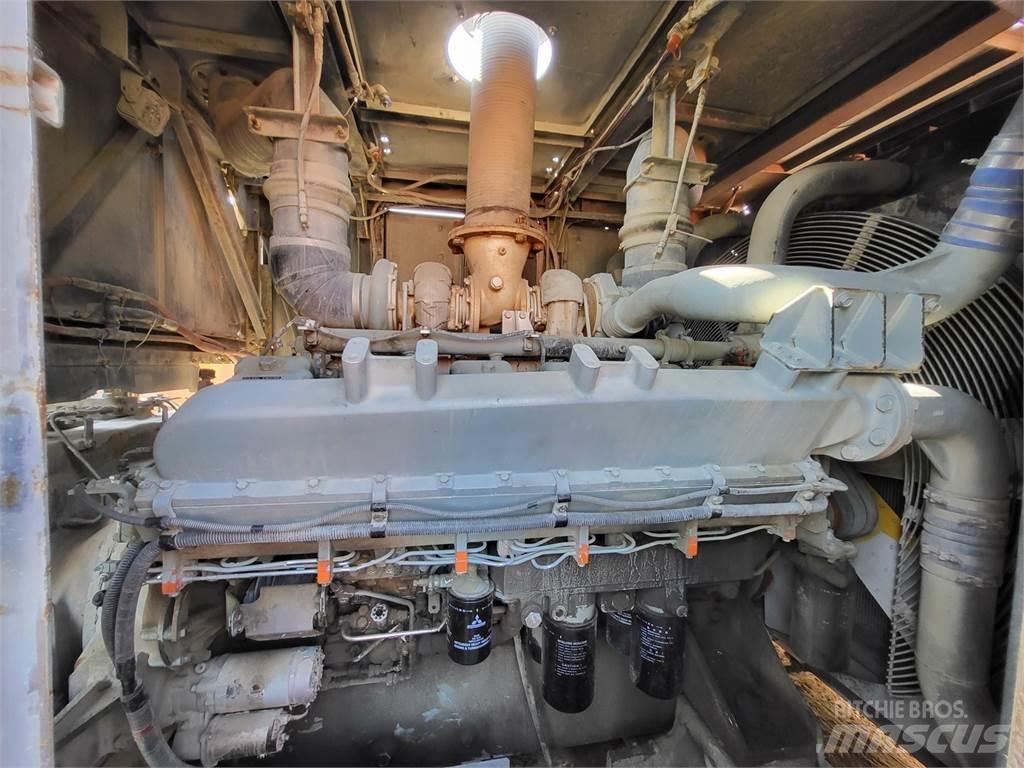 Hitachi S12A2-Y1TAA1 Motores