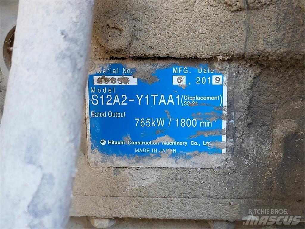 Hitachi S12A2-Y1TAA1 Motores