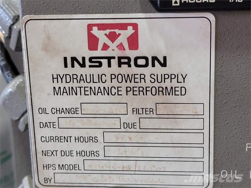  INSTRON A440 83C Bombas de agua