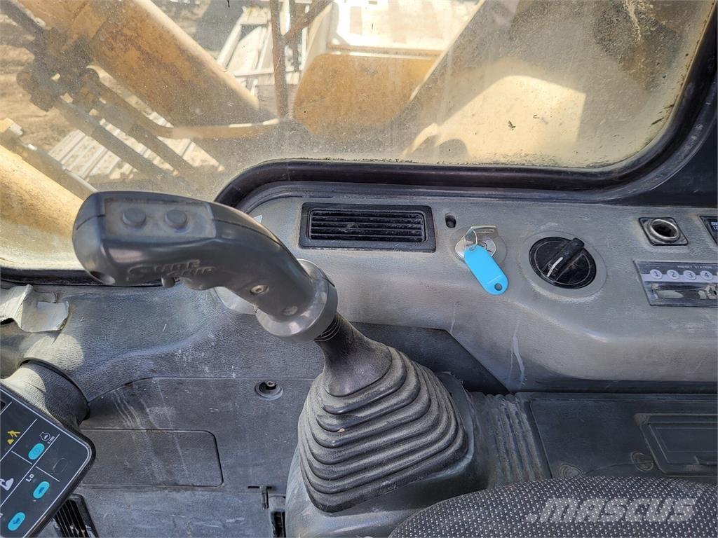 Komatsu PC600LC-6 Excavadoras de ruedas