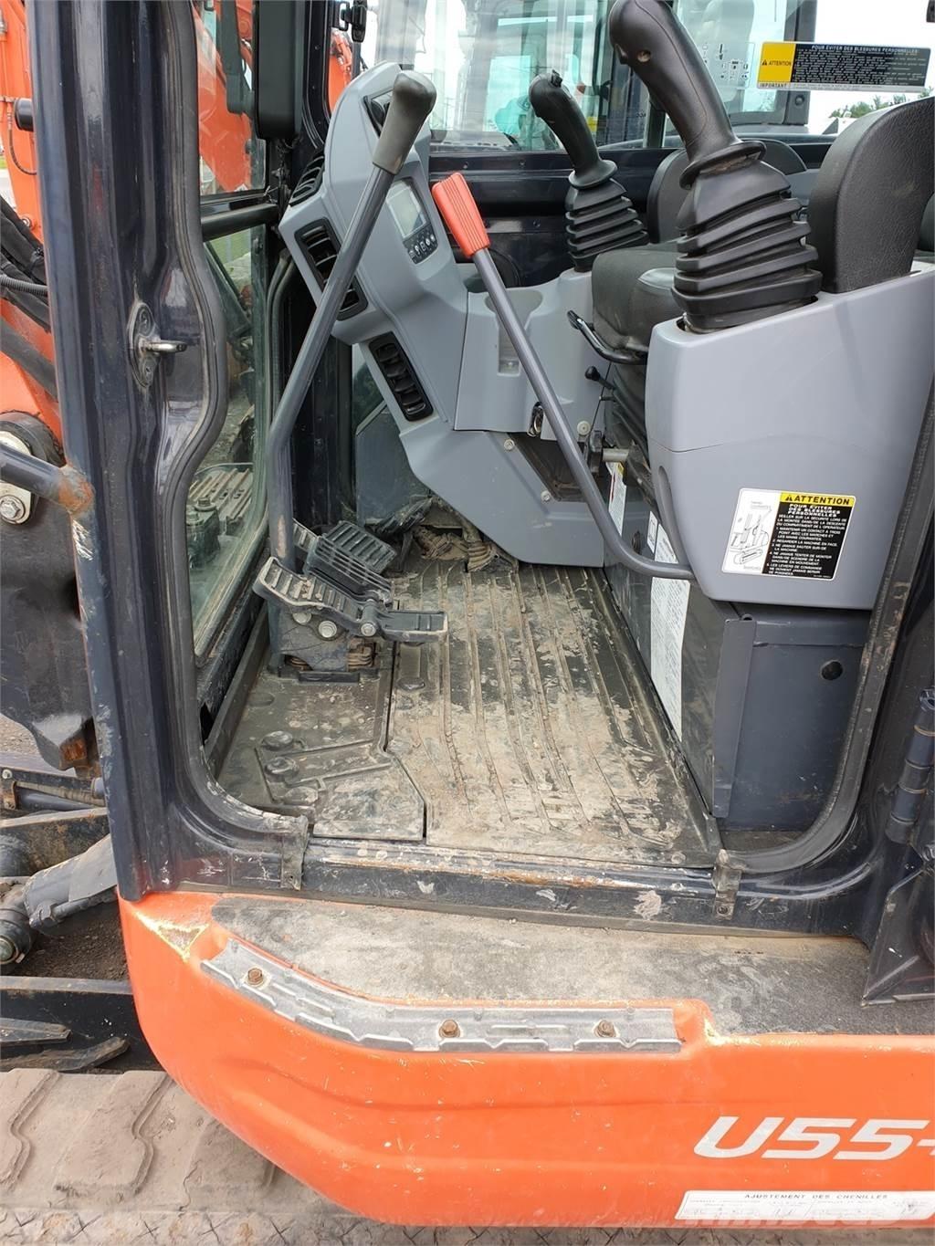 Kubota U55-4 Excavadoras de ruedas