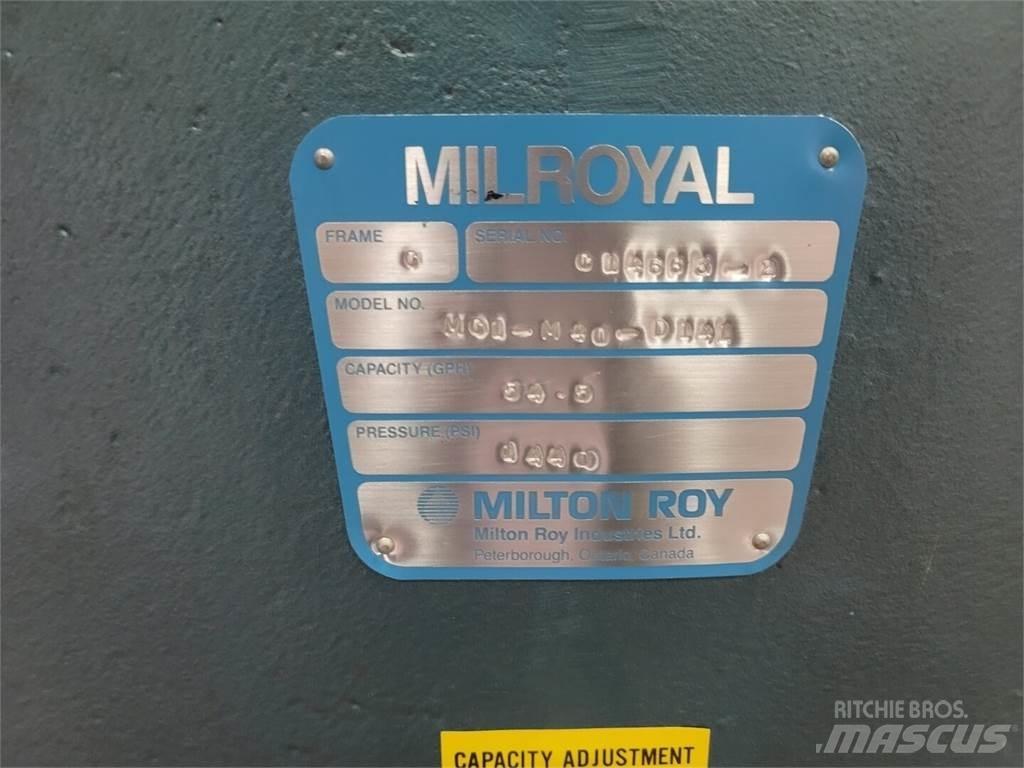  MILROYAL MC1-M40-D141 Bombas de agua