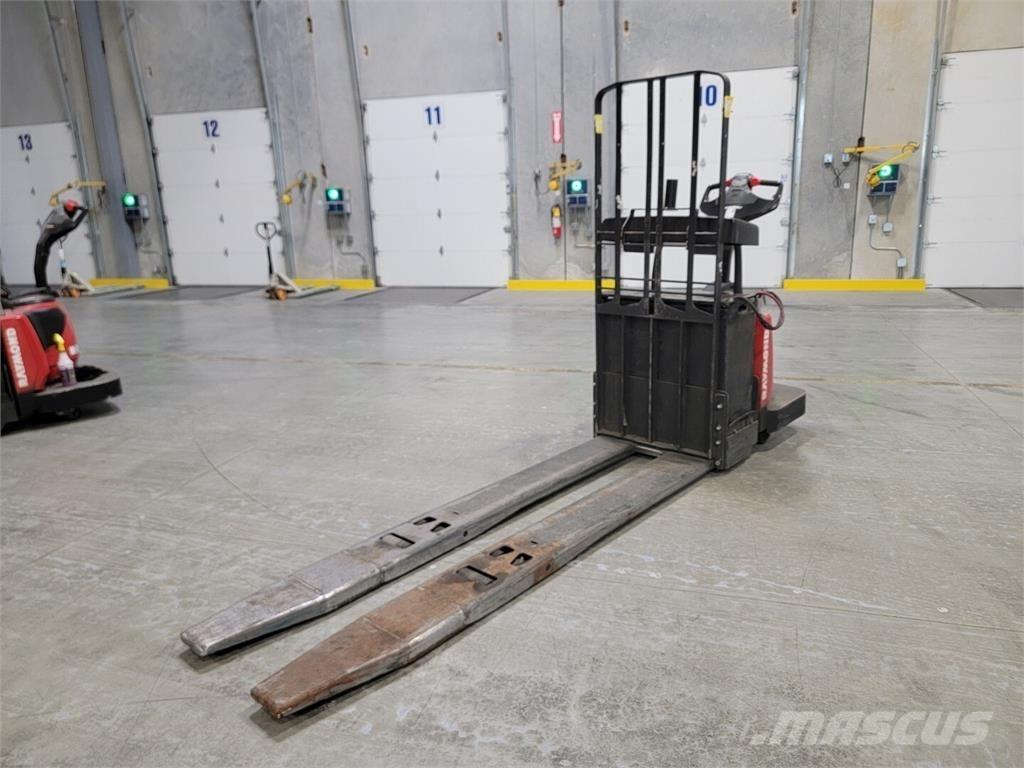 Raymond 8410 Construcción - Otros