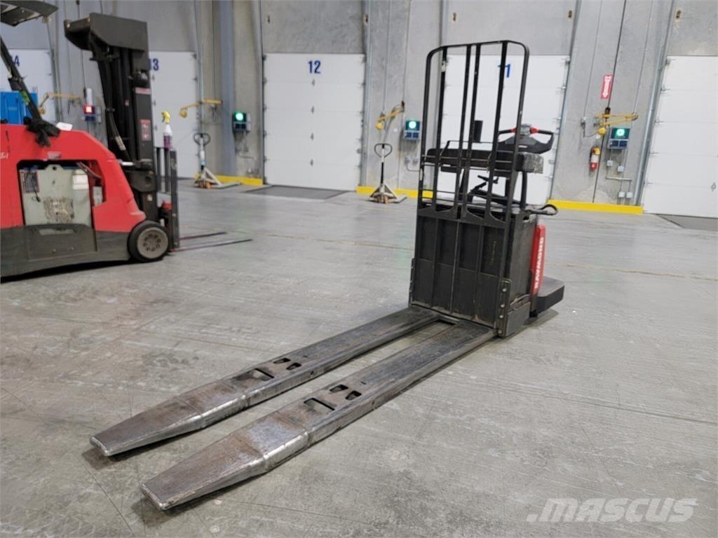 Raymond 8410 Construcción - Otros