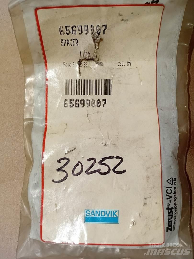 Sandvik DT65699007 Trituradoras