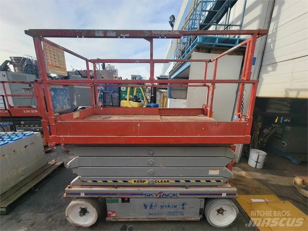 SkyJack SJ3 4632 Plataformas tijera