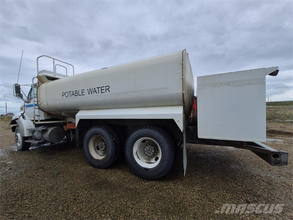Sterling L9500 Maquinaria para servicios públicos