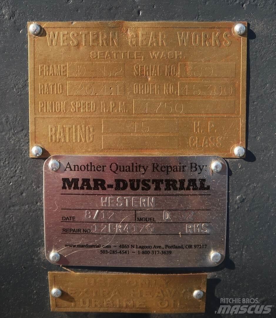 Western D-52 Construcción - Otros