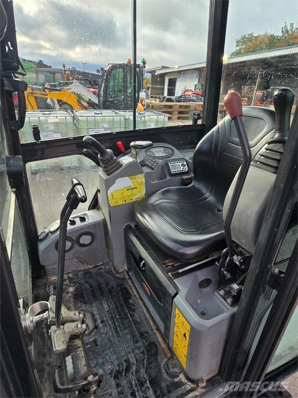 Bobcat E17 Excavadoras de cadenas
