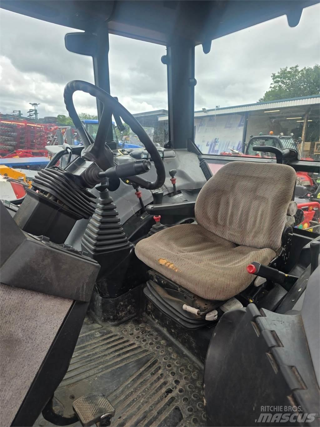 Case IH CS150 Tractores