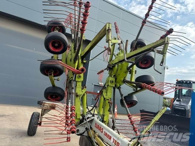 CLAAS Liner 780 Rastrillos y henificadores