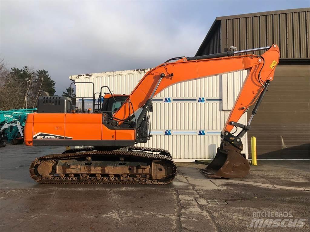 Develon Dx225lc-7 Excavadoras de cadenas