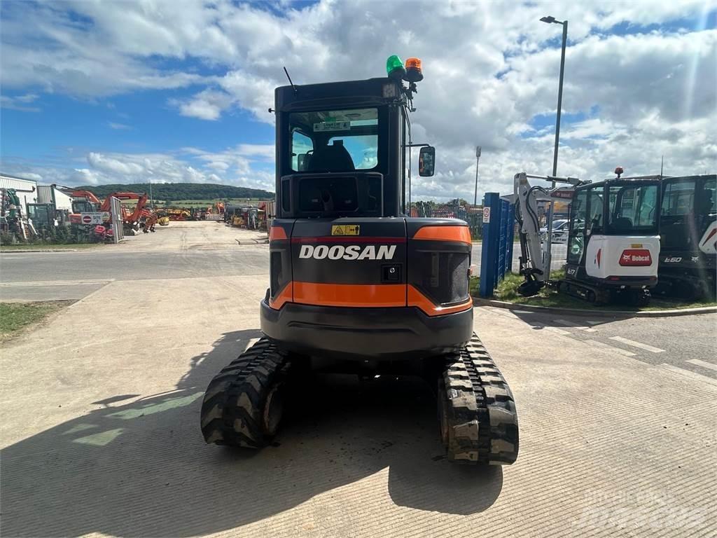 Doosan DX50z Excavadoras de cadenas