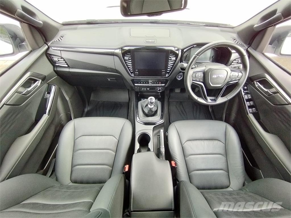 Isuzu V-Cross Furgonetas caja abierta