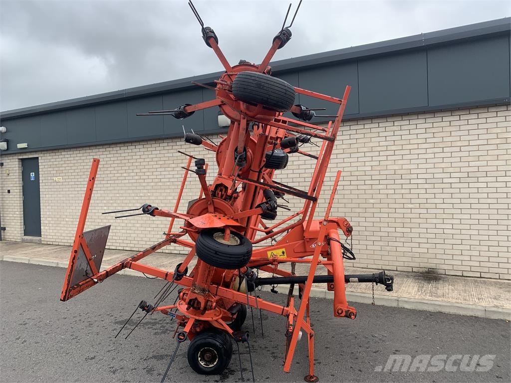 Kuhn GF 7601 MH Rastrillos y henificadores