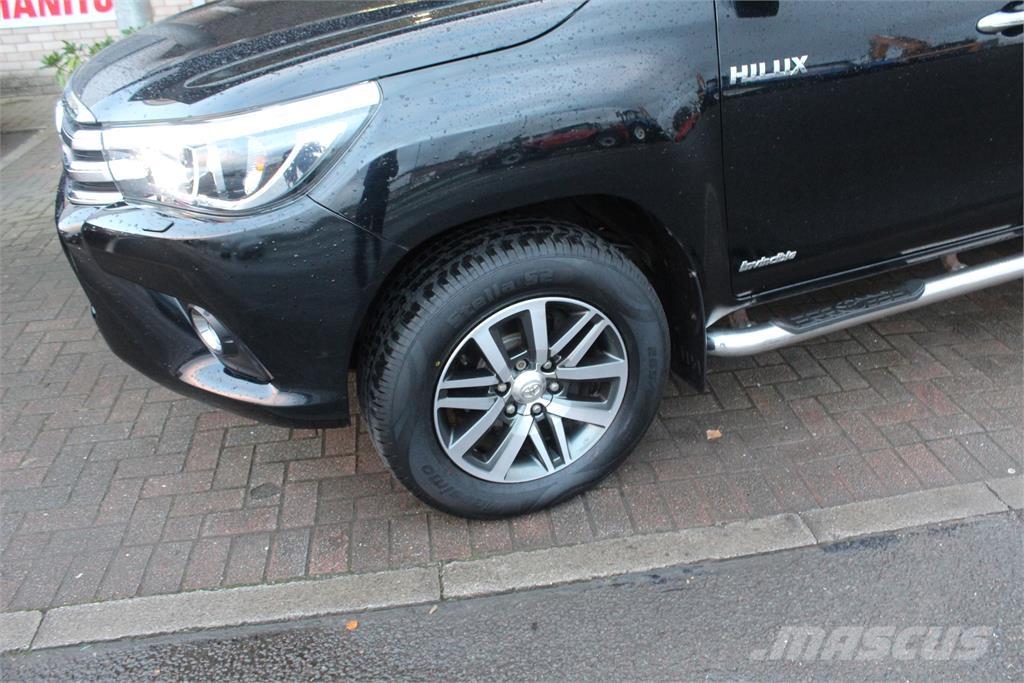 Toyota Hilux Furgonetas caja abierta