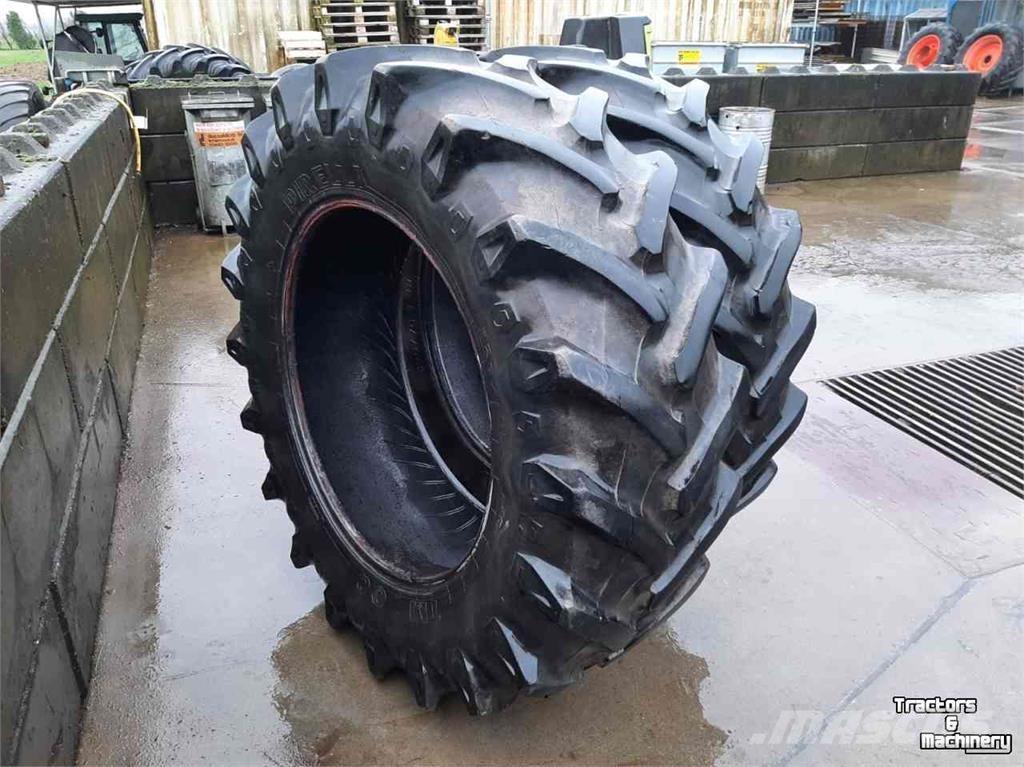 Pirelli 520/70xR38 Neumáticos, ruedas y llantas