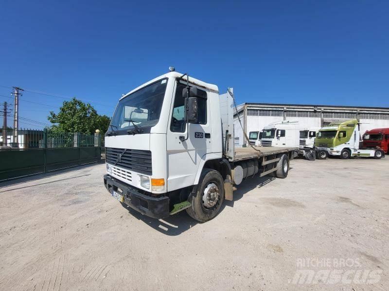 Volvo FL7 Camiones plataforma