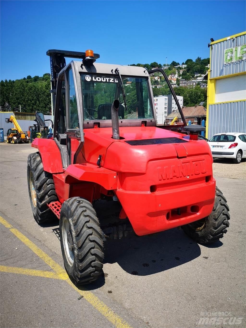Manitou M26-4 Carretillas elevadoras todo terreno