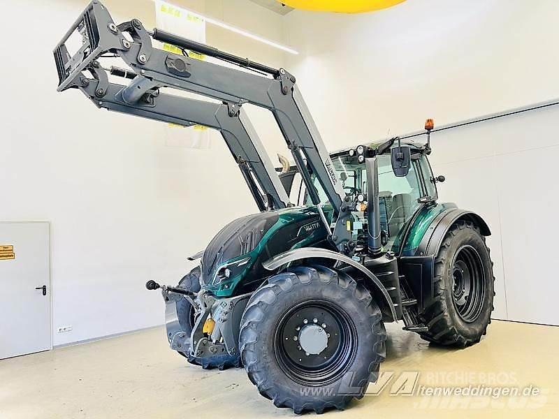 Valtra T174 Tractores