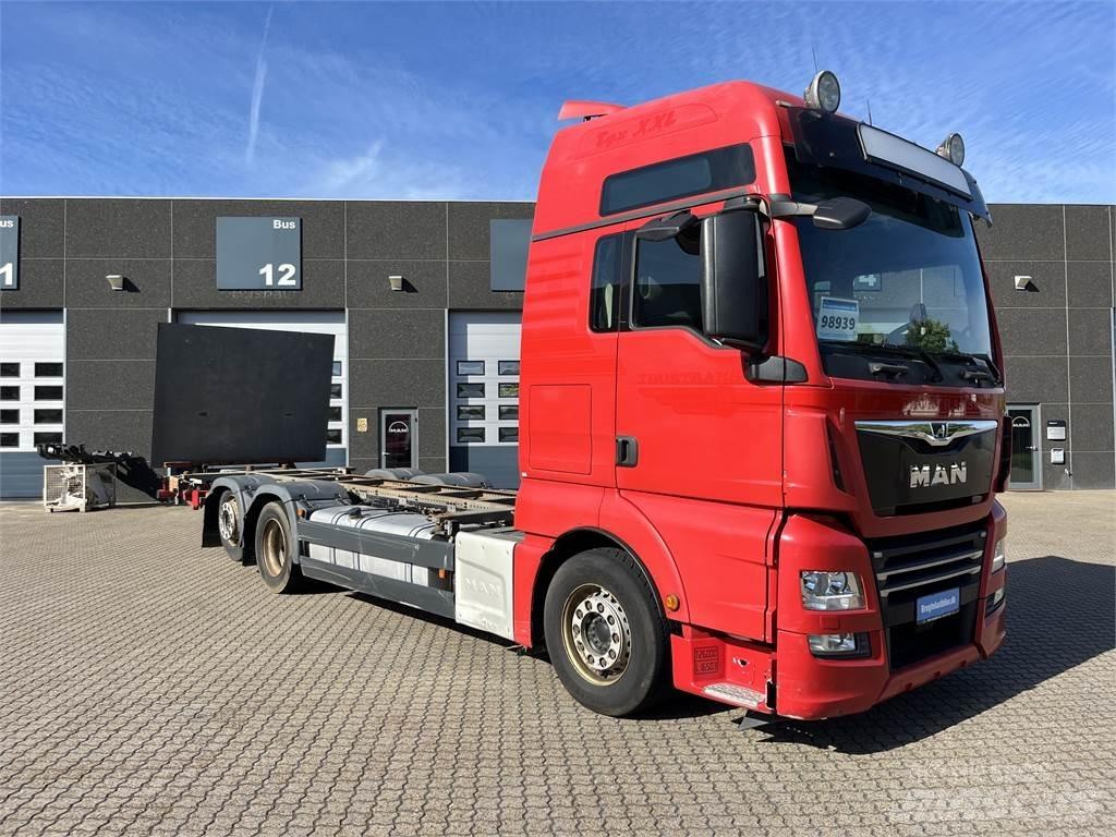 MAN TGX 26.500 6x2 Camiones portacontenedores