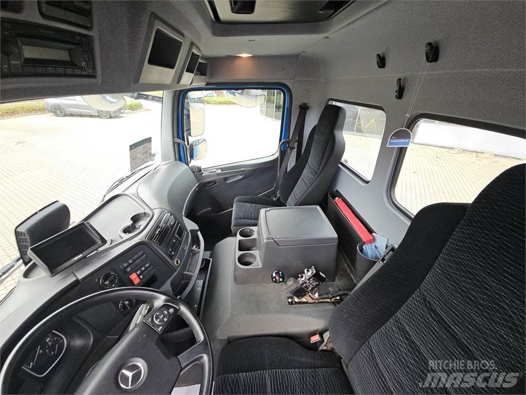 Mercedes-Benz Atego 1224 Camiones con gancho