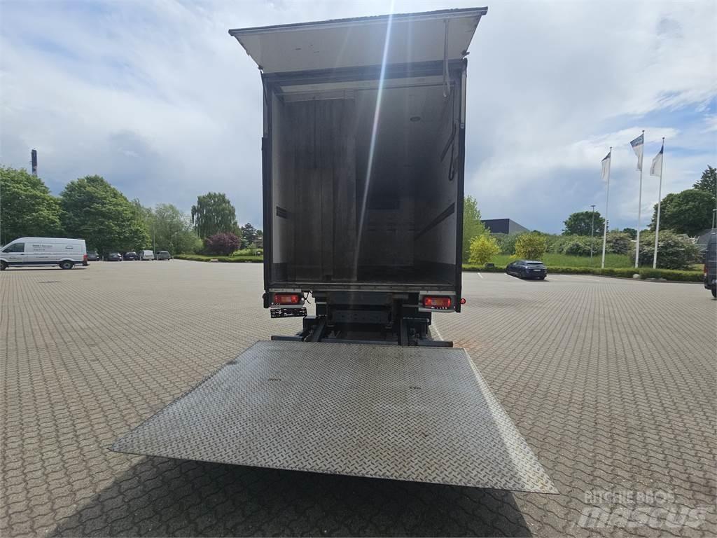 Volvo FE320 Isotermos y frigoríficos