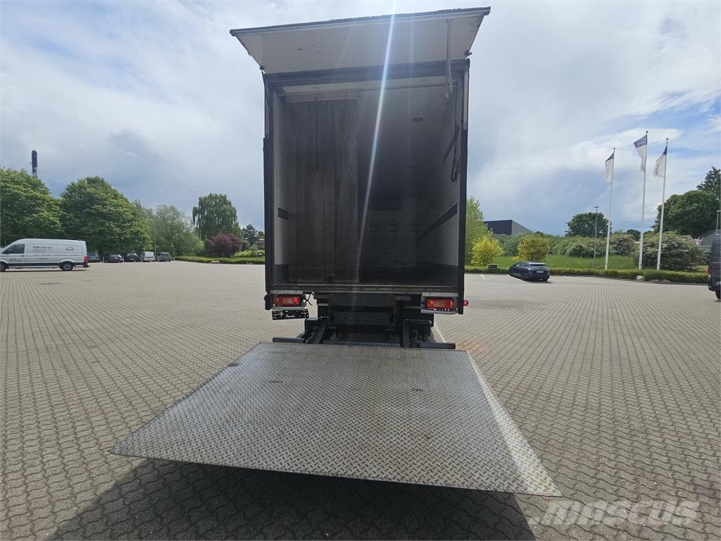 Volvo FE320 Isotermos y frigoríficos