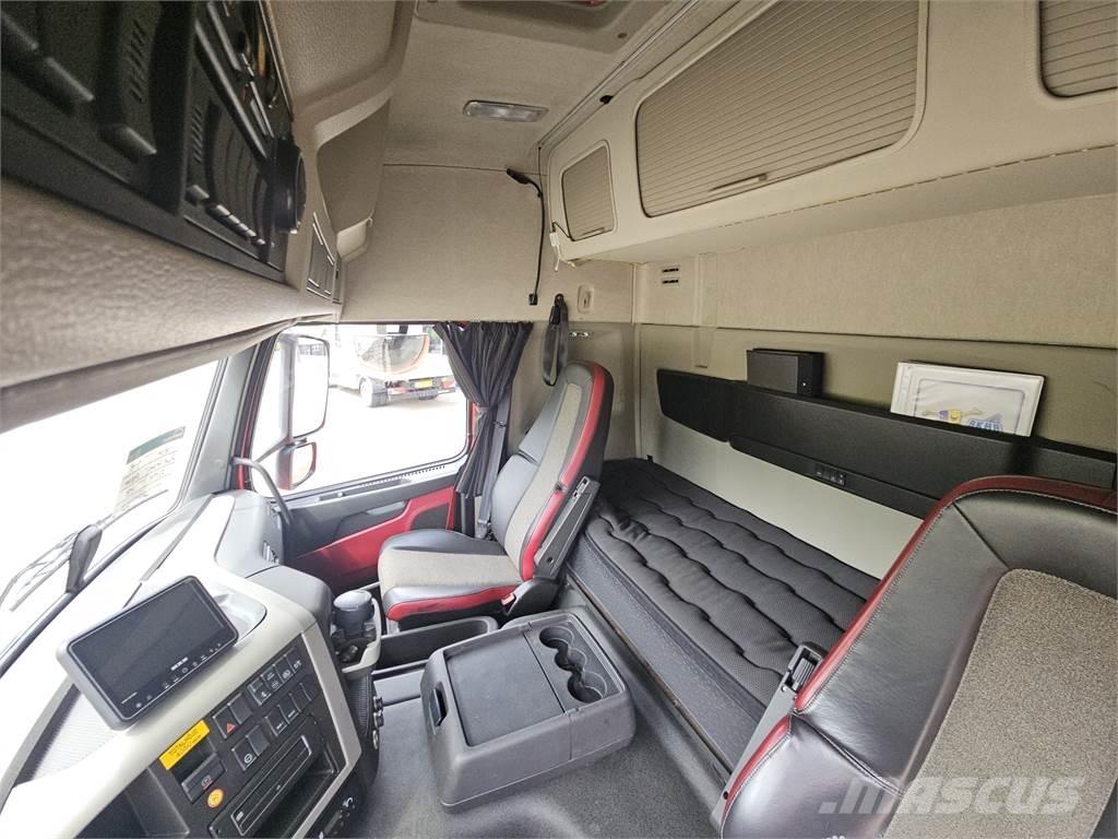 Volvo FM340 Camiones caja cerrada