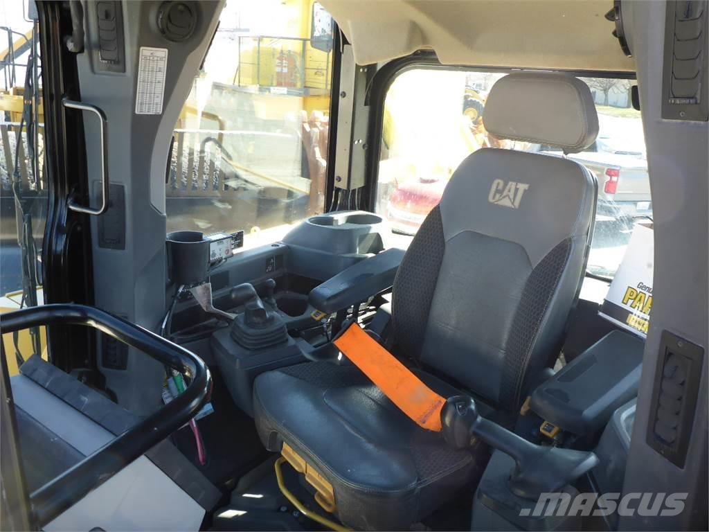 CAT D6 WH Buldozer sobre oruga