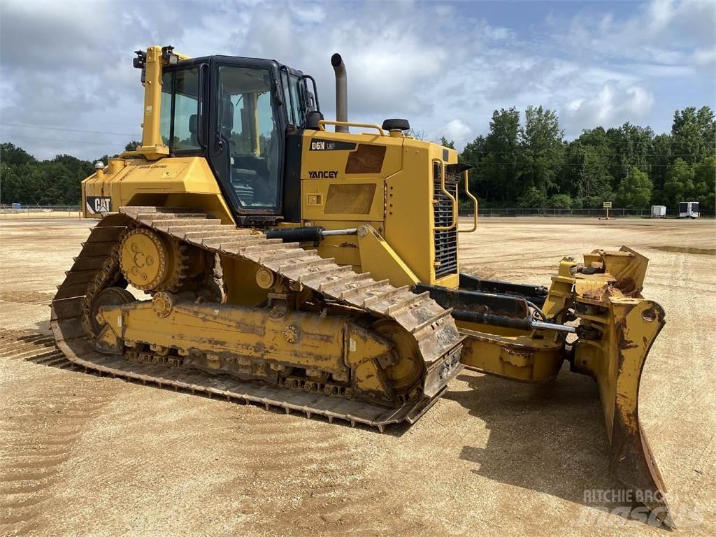 CAT D6N LGP Buldozer sobre oruga