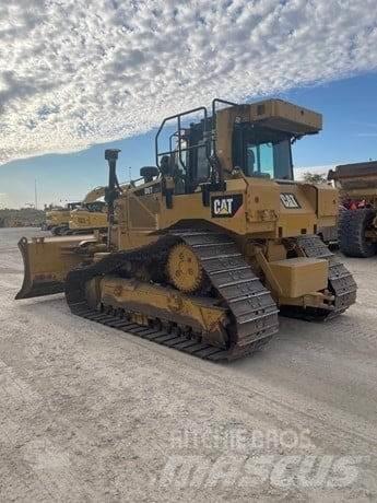 CAT D6T LGP Buldozer sobre oruga