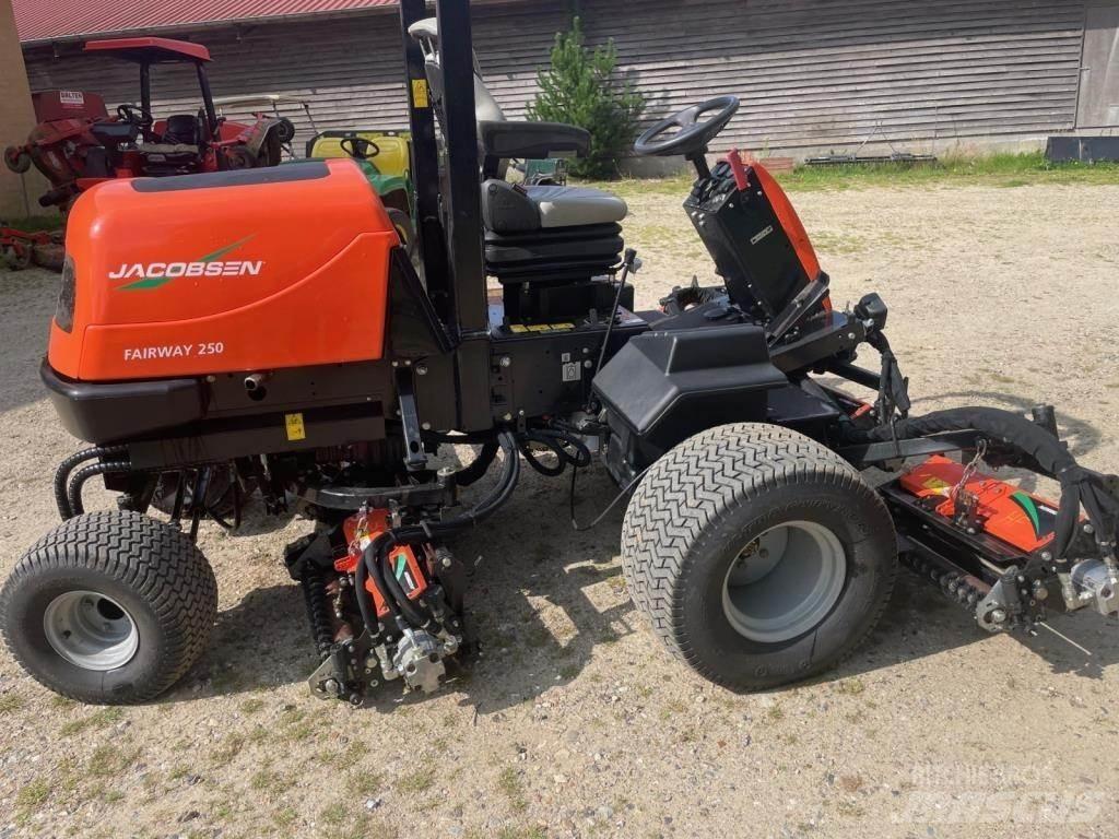 Jacobsen FAIRWAY 250 Tractores corta-césped