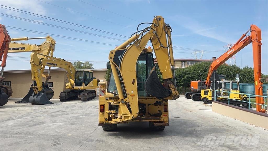 CAT 428D 4X4 Retrocargadoras