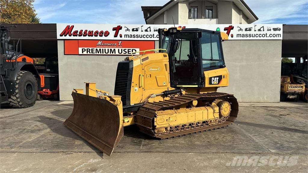 CAT D4K2 LGP Buldozer sobre oruga