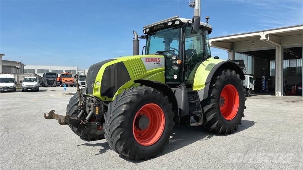 CLAAS AXION 810 4X4 Láminas y cuñas quitanieves