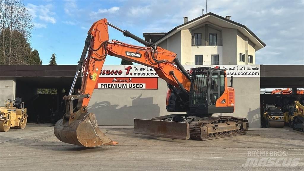 Doosan DX235LCR-5 Excavadoras de cadenas