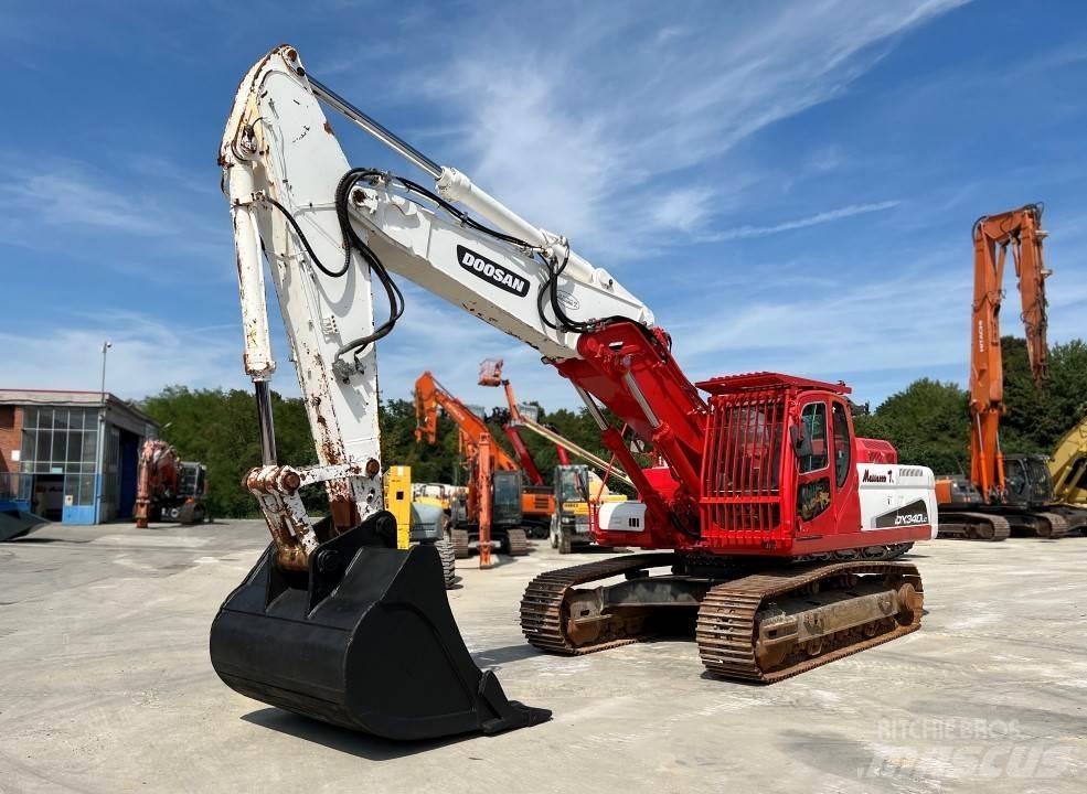Doosan DX340 LC Excavadoras de cadenas