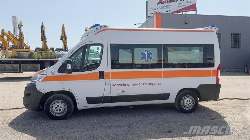 Fiat DUCATO AMBULANZA Otros camiones