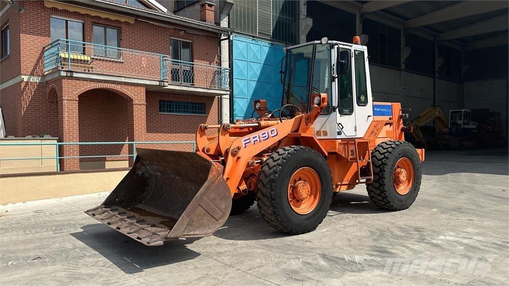 Fiat-Hitachi FR90 4X4 Cargadoras sobre ruedas