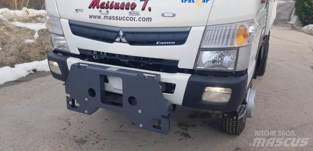 Fuso Canter 6C18 4X4 Otros camiones