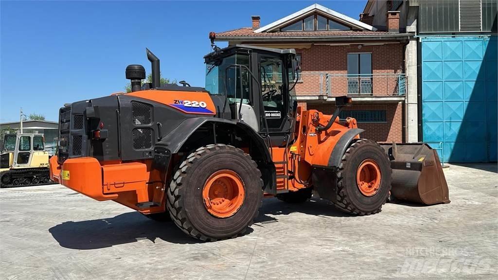 Hitachi ZW220-6 Cargadoras sobre ruedas
