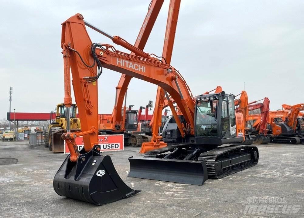 Hitachi ZX225 USBLC Excavadoras de cadenas