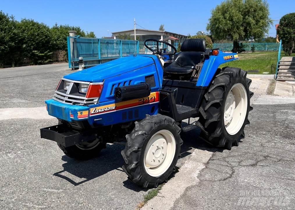 Iseki 240 4x4 Láminas y cuñas quitanieves