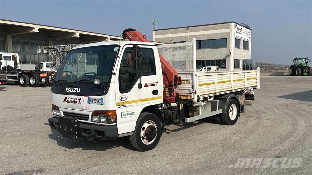 Isuzu NQR75 4X2 Otros camiones