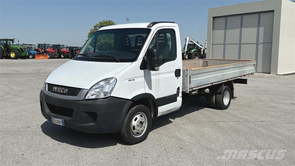 Iveco DAILY 35C13 4x2 Otros camiones