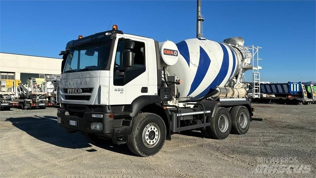 Iveco Trakker 450 6X4 Camiones hormigonera