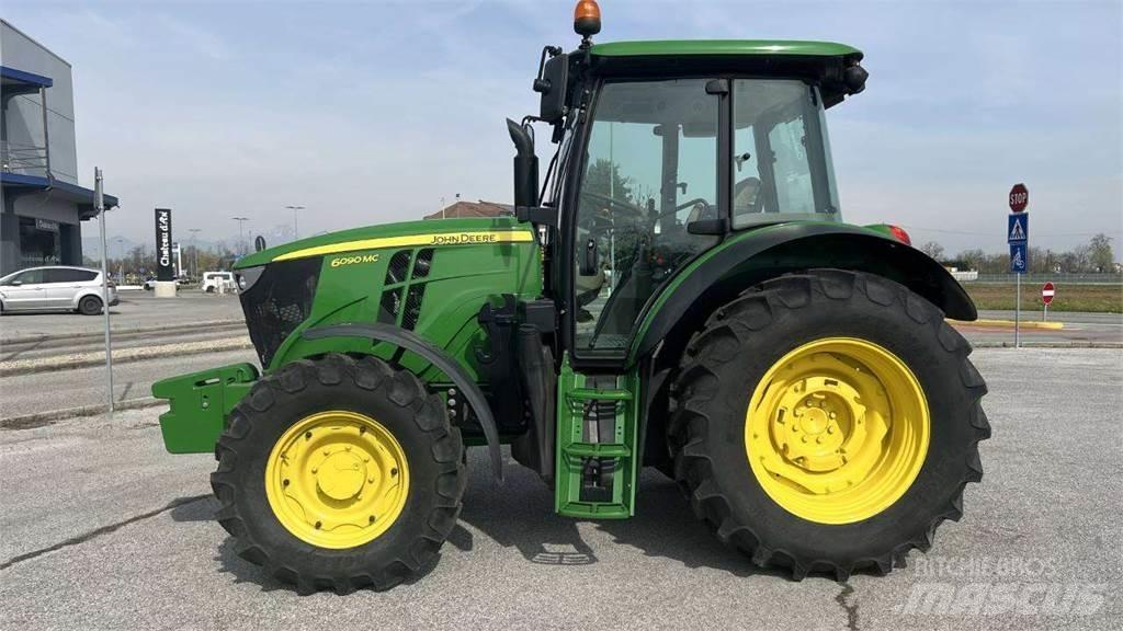 John Deere 6090MC 4X4 Láminas y cuñas quitanieves