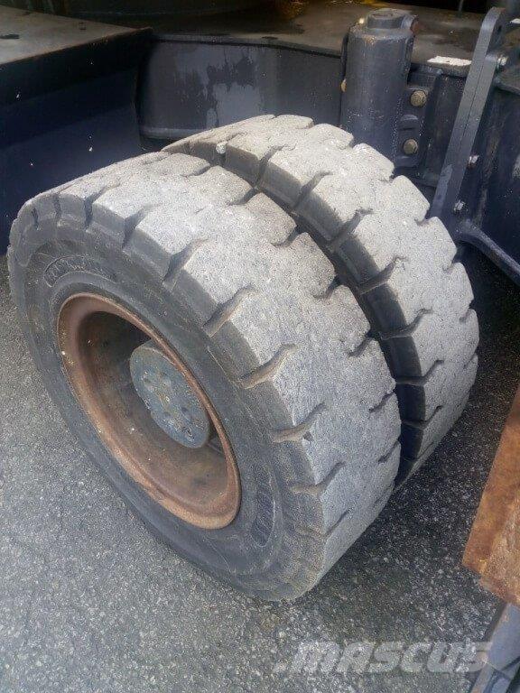 Komatsu PW220-MH Excavadoras de ruedas