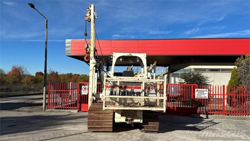 Liebherr RL 22 B Equipos de tuberías